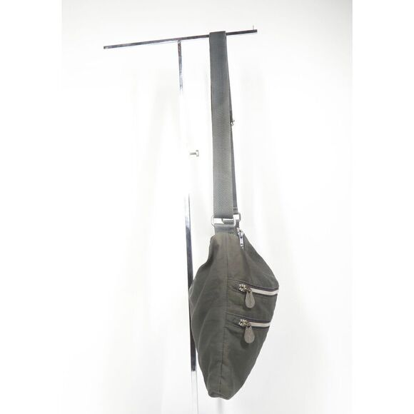 Baggallini Three Zip Crossbody Shoulder Bag Grey Organizer Small - Picture 3 of 11